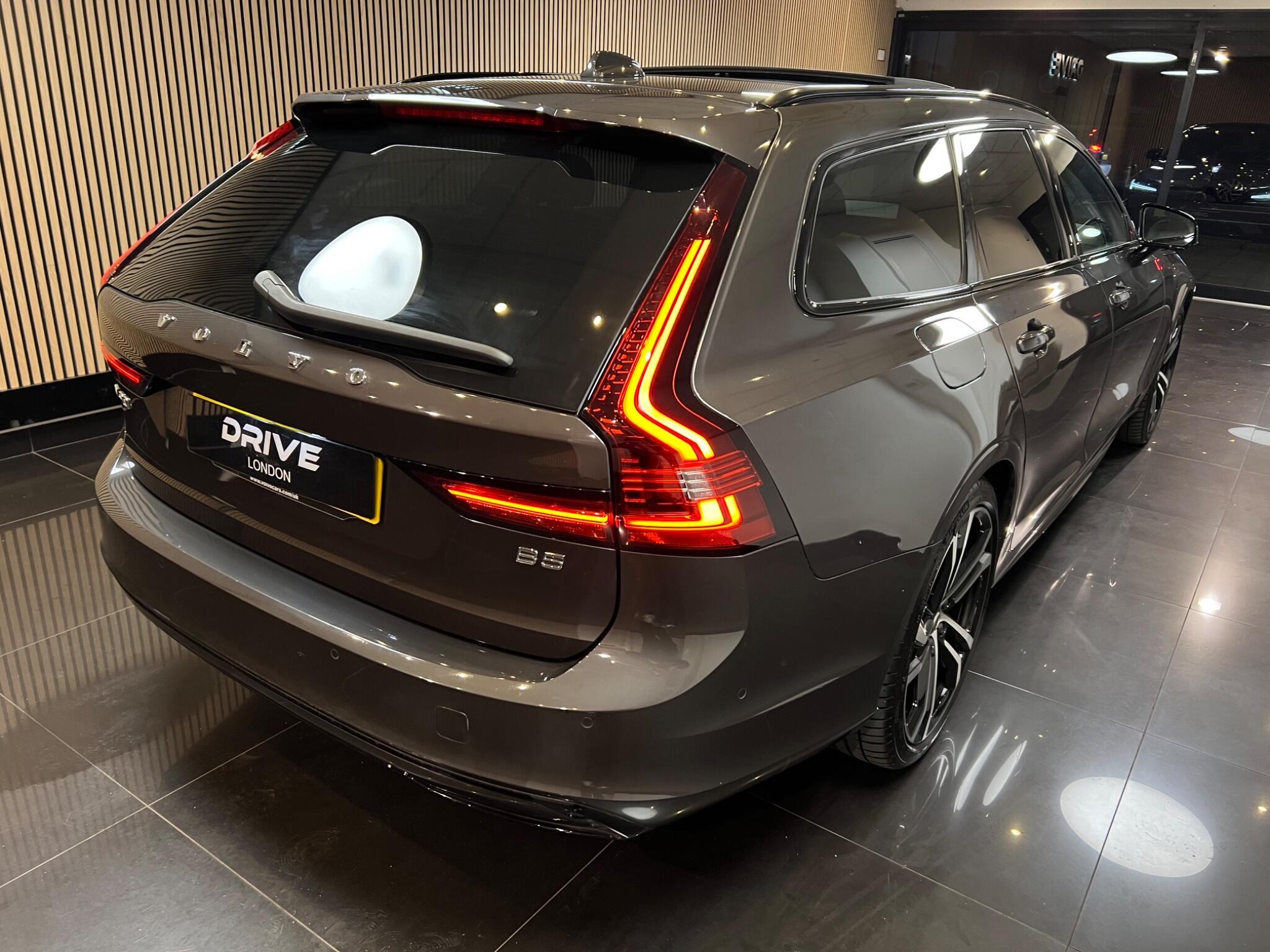 Volvo V90